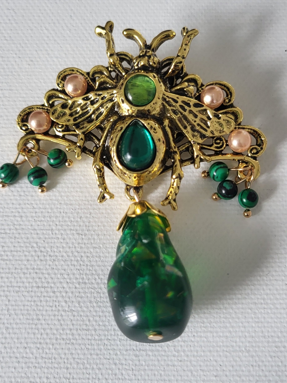 Vintage-Inspired Gold Bee Brooch with Green Acrylic And Malachite Beads